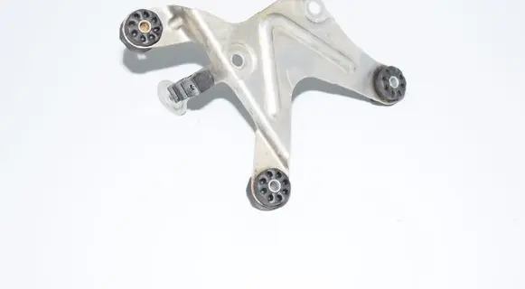 BMW 7 F01 F02 F03 F04 ABS pump bracket 6775355