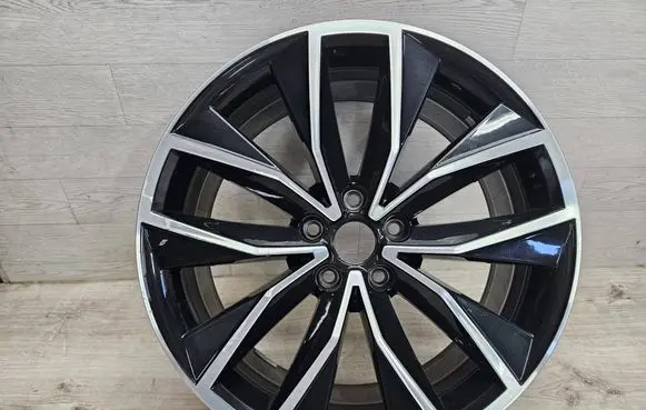 R19 alloy rim