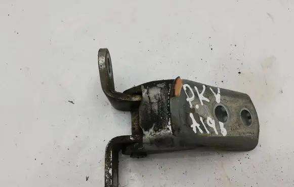 Toyota Avensis T250 Front door upper hinge NOCODE