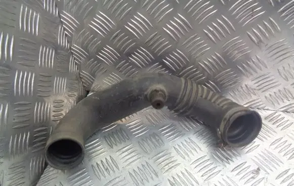 Fiat Idea Air intake hose/pipe 46826960A947