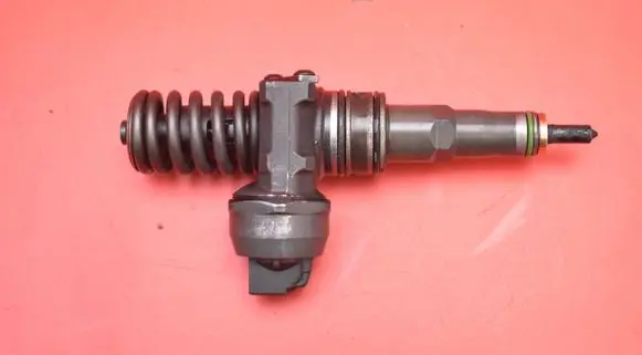 Volkswagen Sharan Fuel injector 038130073AH