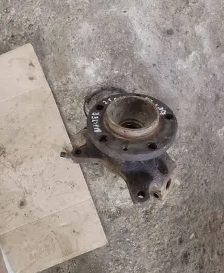 Renault Master II Front wheel hub spindle knuckle