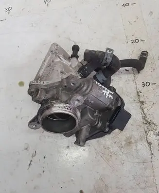Volkswagen Touran III Throttle valve 04l128063t