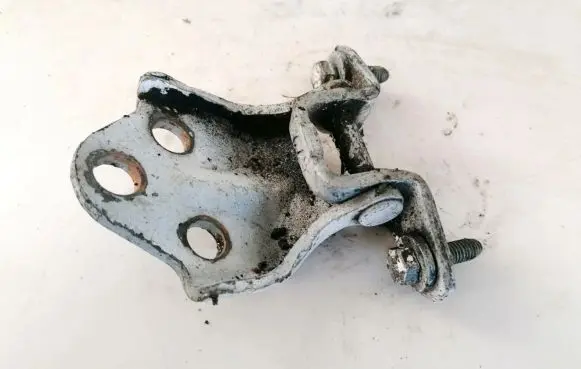 Mitsubishi Carisma Front door upper hinge