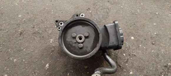 BMW X5 E53 Power steering pump 7787106