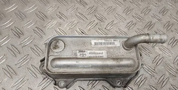 Toyota Verso Engine oil radiator 157100R010C