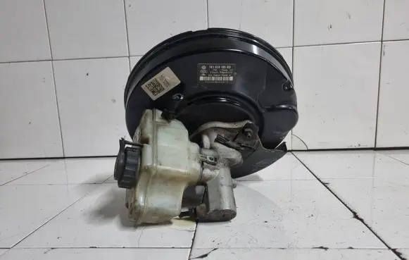Skoda Octavia Mk2 (1Z) Brake booster 1K1614105BD 03786476044 1016301772