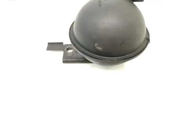 Vacuum air tank