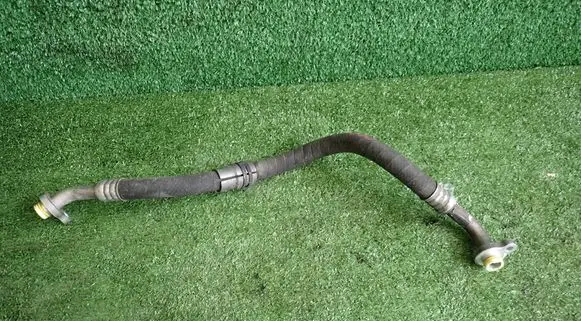 Volvo V60 Air conditioning (A/C) pipe/hose 32226905