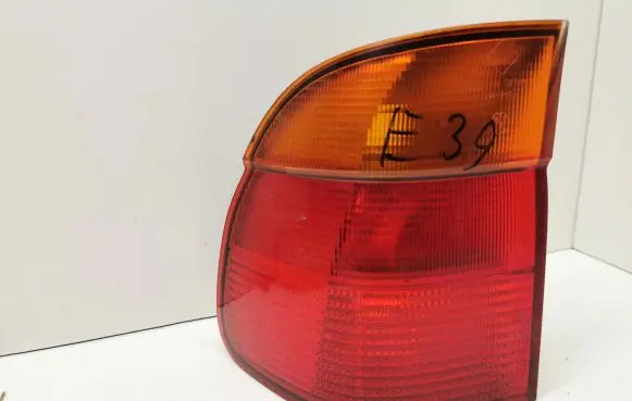 BMW 5 E39 Rear/tail lights 393327