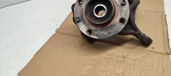 Peugeot 208 Front wheel hub spindle knuckle