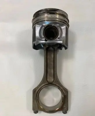 BMW 5 F10 F11 Piston 7805329