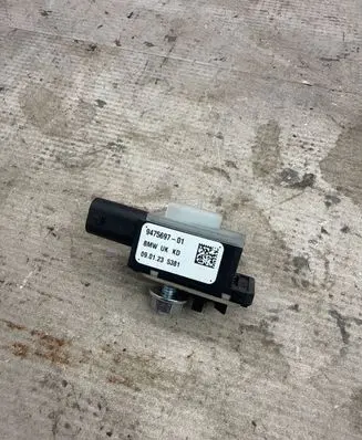 BMW X2 F39 Airbag deployment crash/impact sensor 9475697 0901235381
