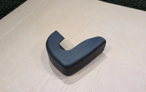 Hyundai i10 Rear seat rail trim cover 89444B9000