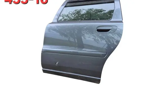 Volvo V70 Rear door 