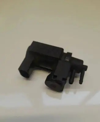 Volkswagen Touareg I Turbo solenoid valve 059906628b
