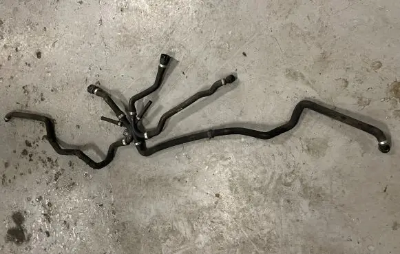 BMW 5 F10 F11 Engine coolant pipe/hose S2000488