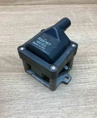 Volkswagen Transporter - Caravelle T4 High voltage ignition coil 3705010CJA 104033