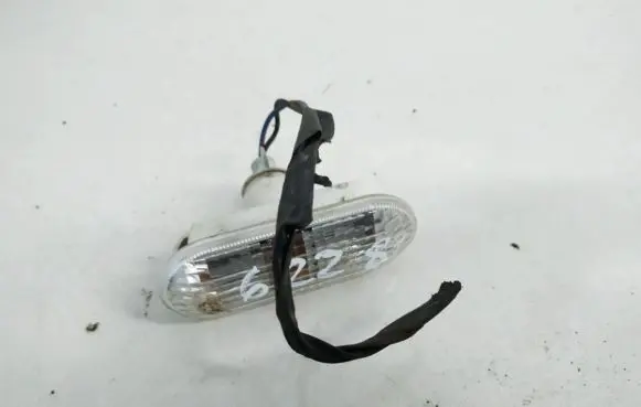 Ford Focus Front fender indicator light 4m5a13k309aa 4m5a-13k309-aa