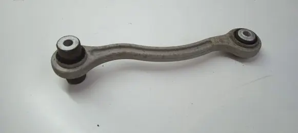 Mercedes-Benz C AMG W204 Rear control arm A20402