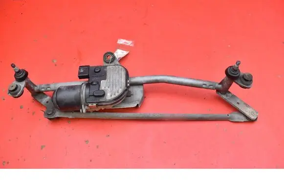 Volkswagen PASSAT B6 Front wiper linkage and motor 3C1955023G