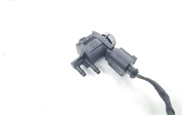 Volkswagen Tiguan Turbo solenoid valve 1K0906283A
