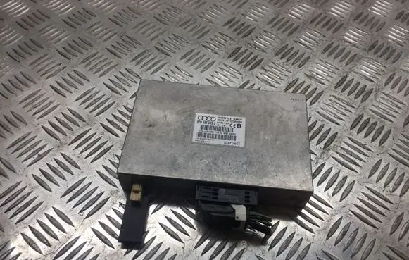 Audi A4 S4 B7 8E 8H Bluetooth control unit module 8P0862335C