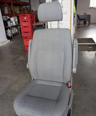 Volkswagen Transporter - Caravelle T5 Front passenger seat 