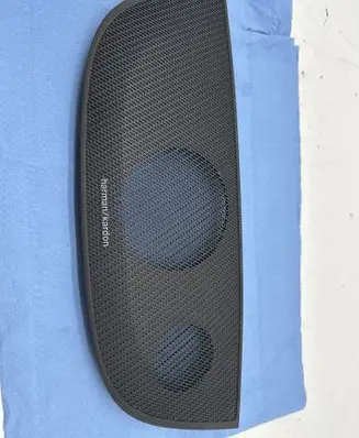 Volvo C40 Dash center speaker trim cover 31651395 W26102