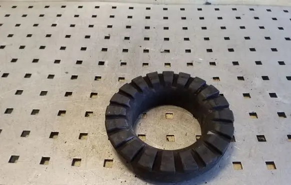 Volvo XC60 Rear coil spring rubber mount 6G915599BAA