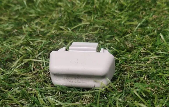 Sun visor clip/hook/bracket
