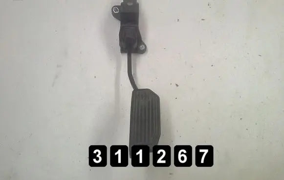 Toyota Auris 150 Accelerator throttle pedal 78110-02070