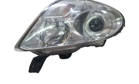 Peugeot iOn Headlight/headlamp W0032R