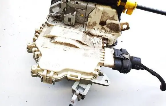 Audi A7 S7 4G Front door lock 8j2837015c