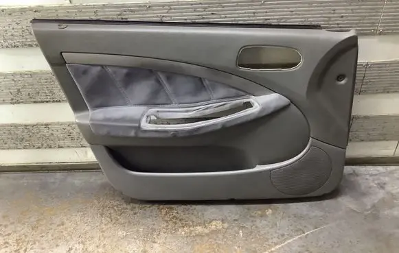 Front door card panel trim