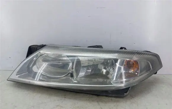 Renault Laguna III Headlight/headlamp 8200002845