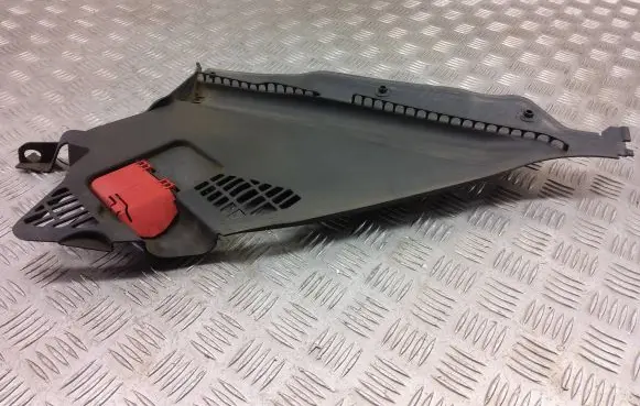 BMW 4 F32 F33 Wiper trim 9206485