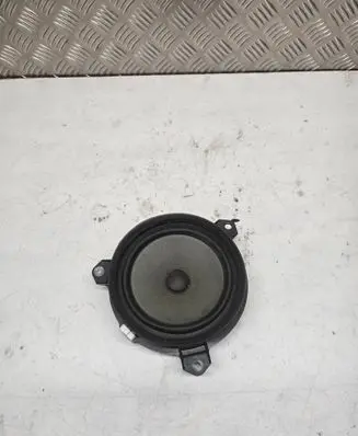 Toyota RAV 4 (XA40) Front door speaker 8616052331