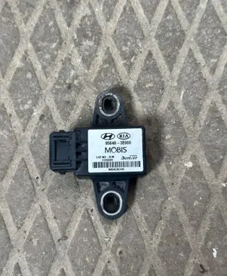 KIA Sorento ESP acceleration yaw rate sensor 956403E00 1195909