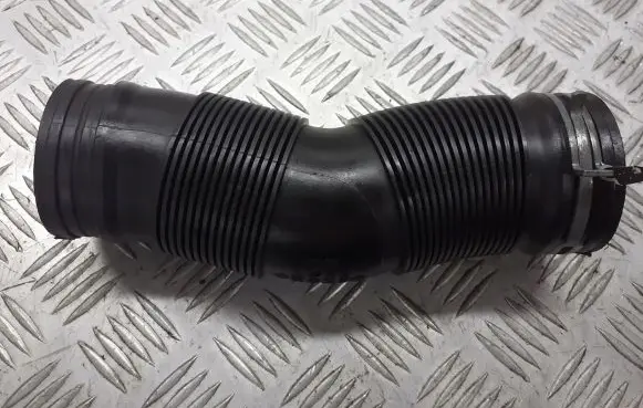 Volkswagen Polo IV 9N3 Intake resonator 6Q0129684C