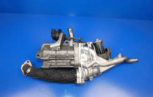Jaguar XJ X351 EGR valve cooler 9X2Q9D438DA