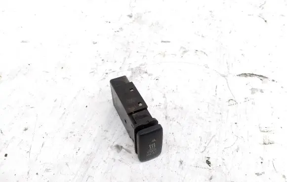 Toyota Hilux (AN10, AN20, AN30) Windscreen/window heater switch 15A333