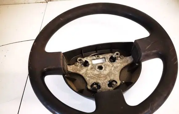 Ford Fusion Steering wheel 2t143600a