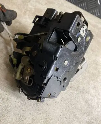 Audi A6 S6 C5 4B Front door lock