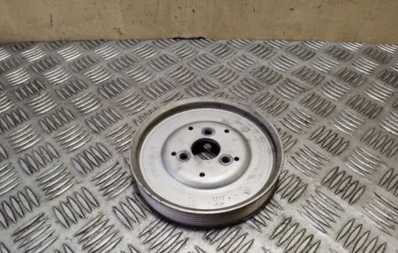 Audi 100 S4 C4 Power steering pump pulley 078145255H