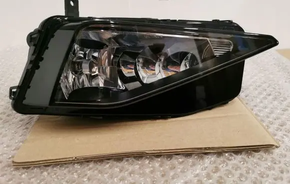 Volkswagen Golf Sportsvan Front fog light 510941662E