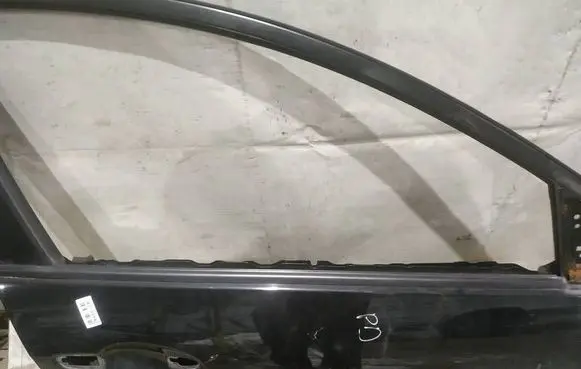 Mazda 3 II Front door glass trim molding