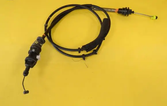 Mazda MPV Throttle cable 