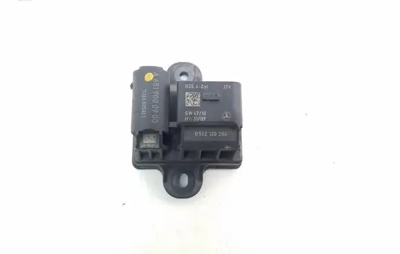 Mercedes-Benz C W204 Glow plug pre-heat relay A6519000900