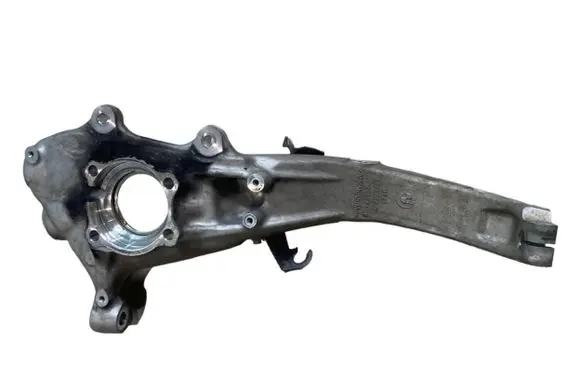 Front wheel hub spindle knuckle